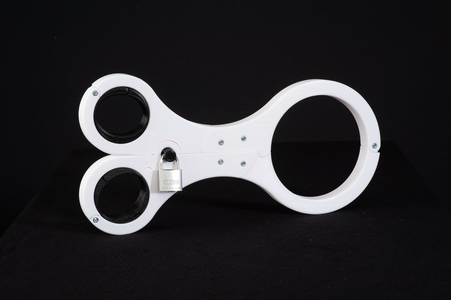 Schandgeige / Rigid Fiddle – Bondage & Selfbondage